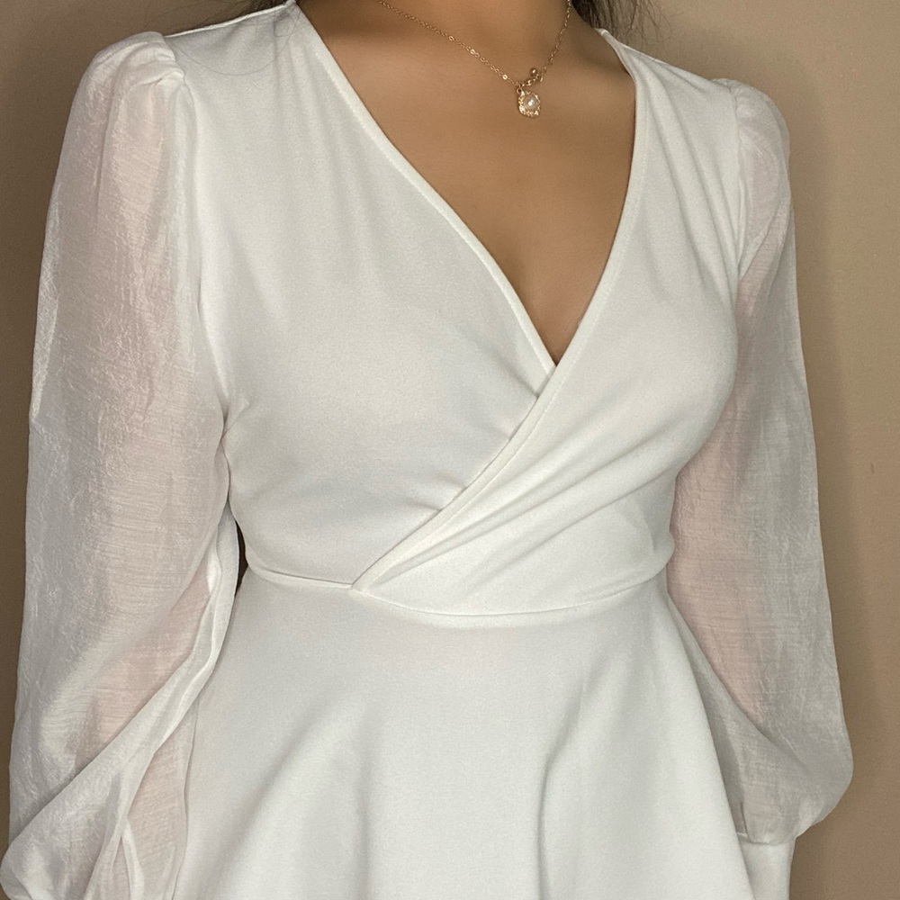White Sheer Sleeves Blouse